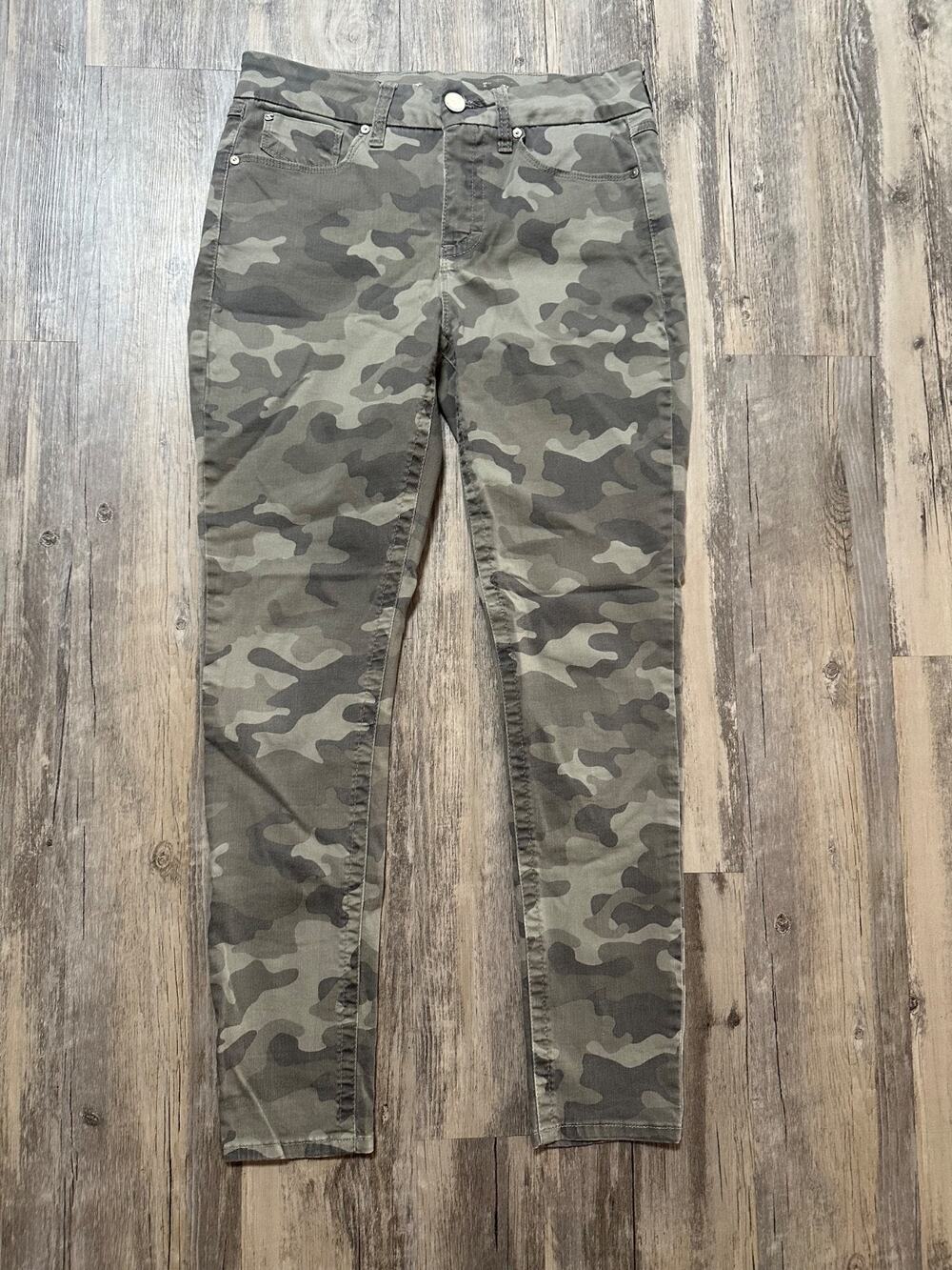 Seven7 Camo Utility Skinny Jeans Ankle Stretch Mid Rise Women’s Size 8